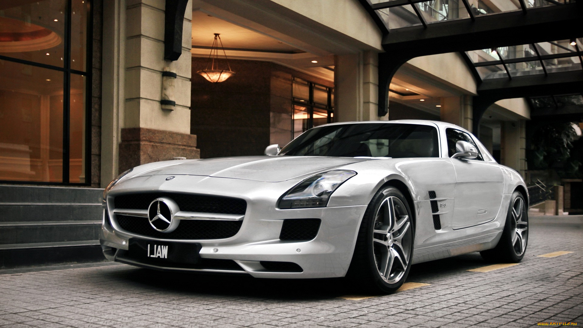 Mercedes Benz SLS AMG 1920x1080